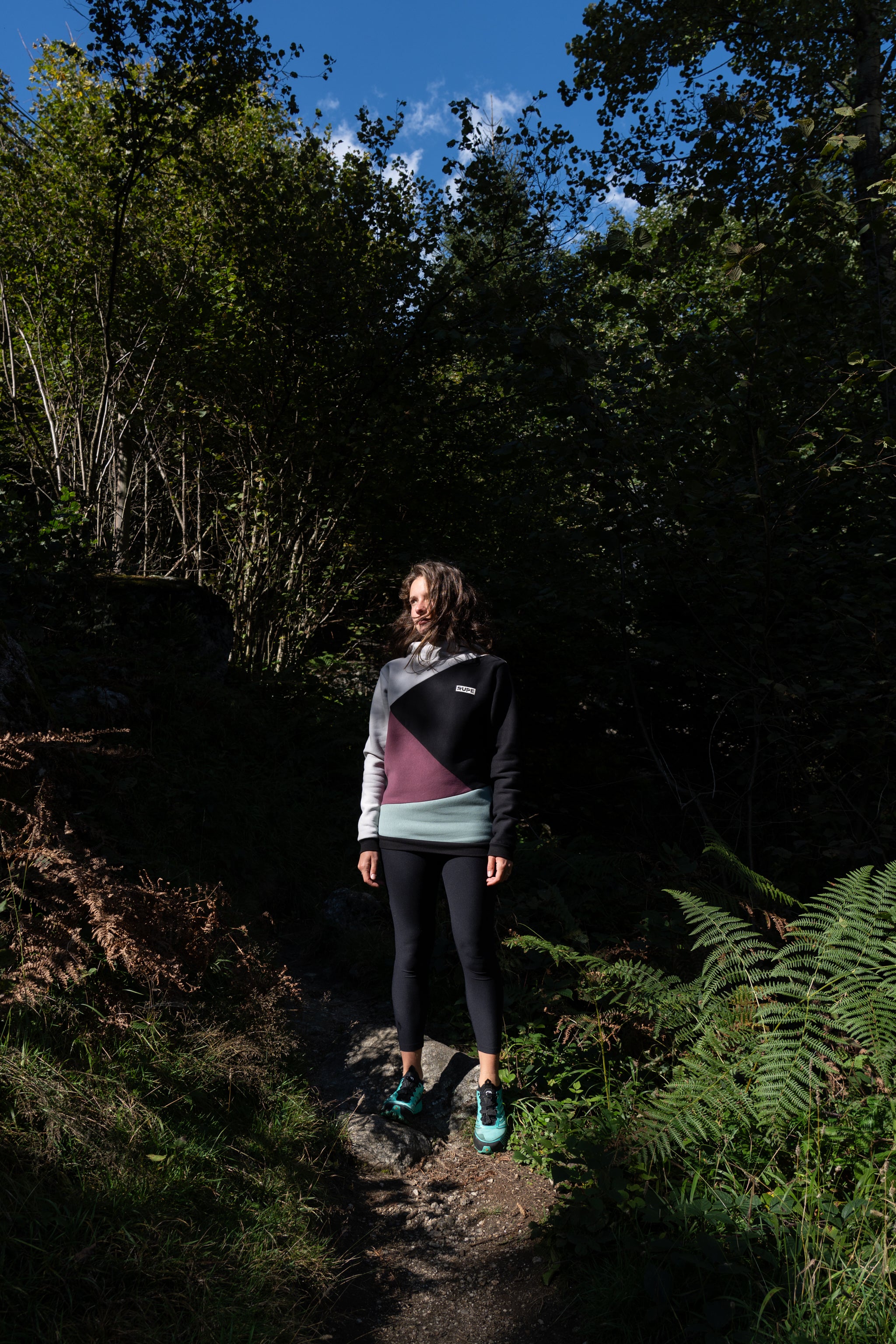 Hoodie - Unisex - Noa