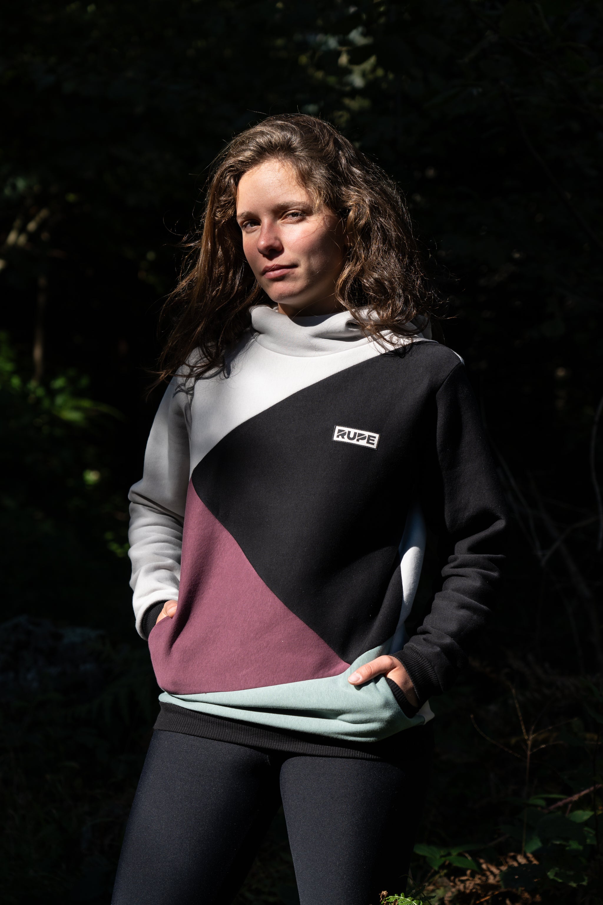 Hoodie - Unisex - Noa