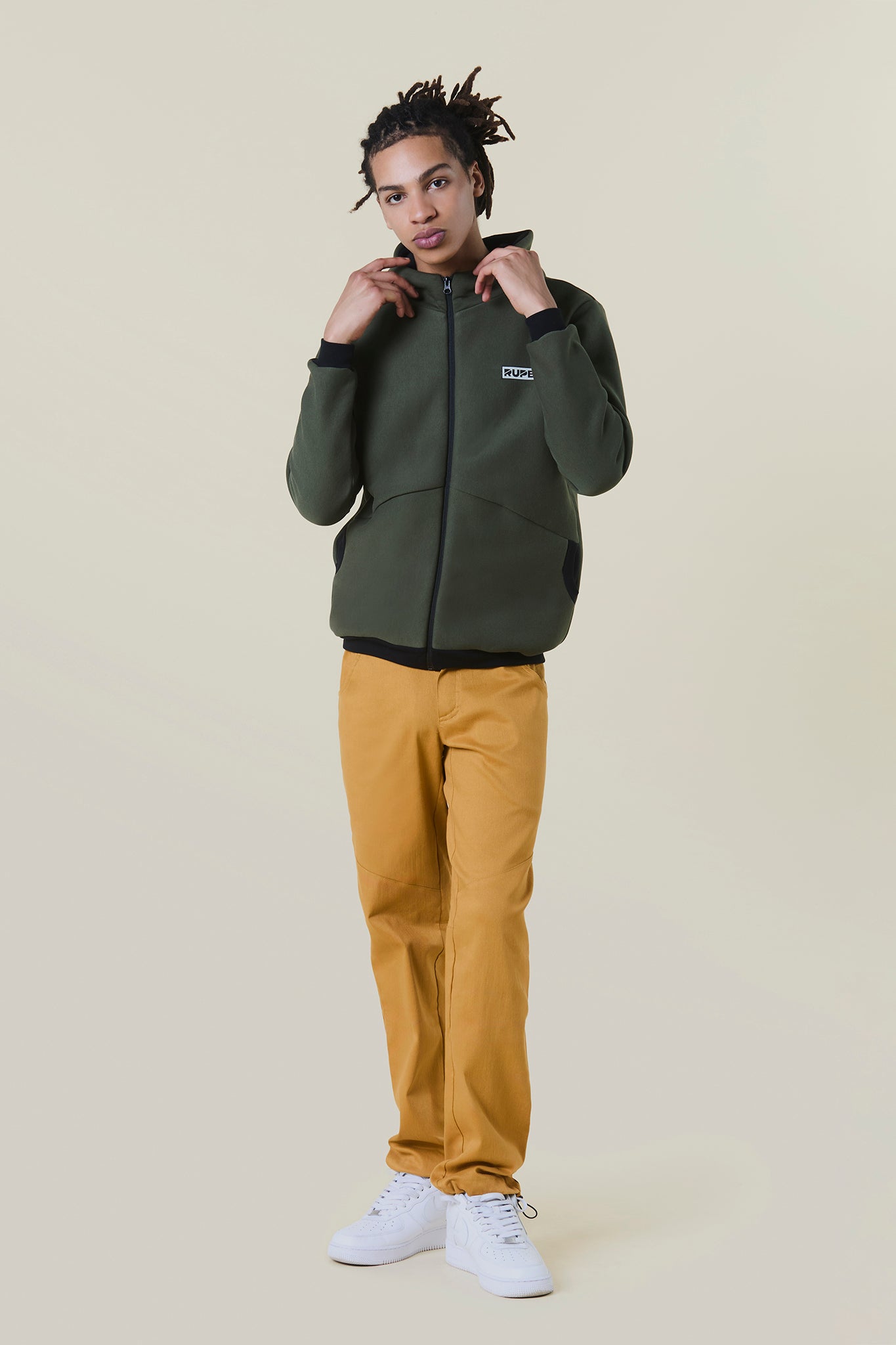 The North Face - Mountain Athletics - Felpa con cappuccio tecnica in pile grigia con zip The North Face - Mountain Athletics - Felpa con cappuccio tecnica in pile grigia con zip